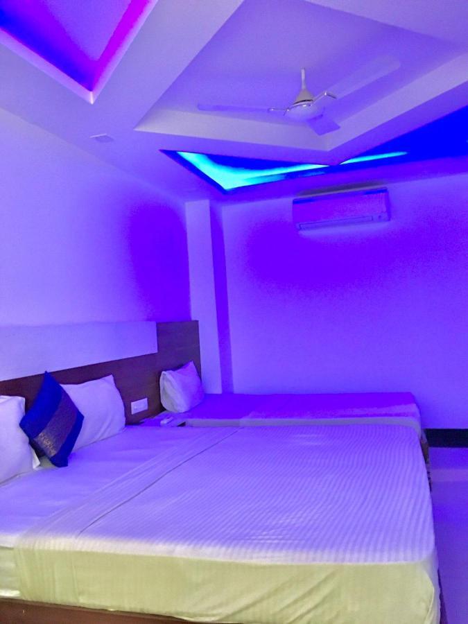 बिस्तर और नाश्ता Square Plaza At Airport 3*